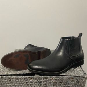 Kenneth Cole Unlisted Chelsea Boot